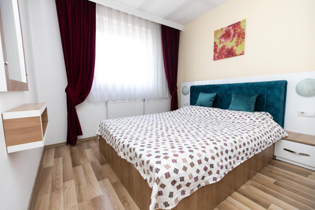 Dodona Aparthotel In Prishtina Pristina Exterior photo