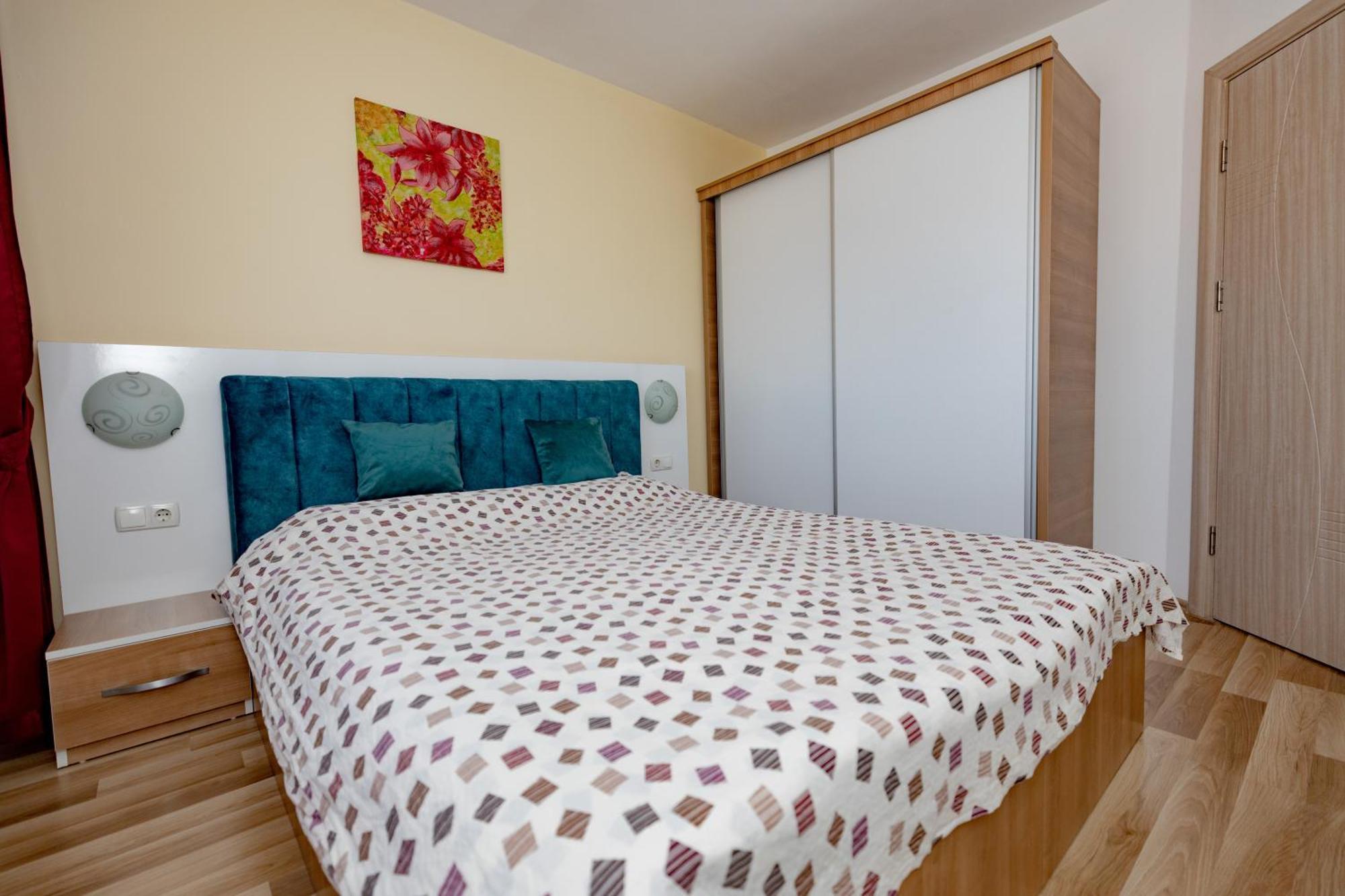 Dodona Aparthotel In Prishtina Pristina Room photo